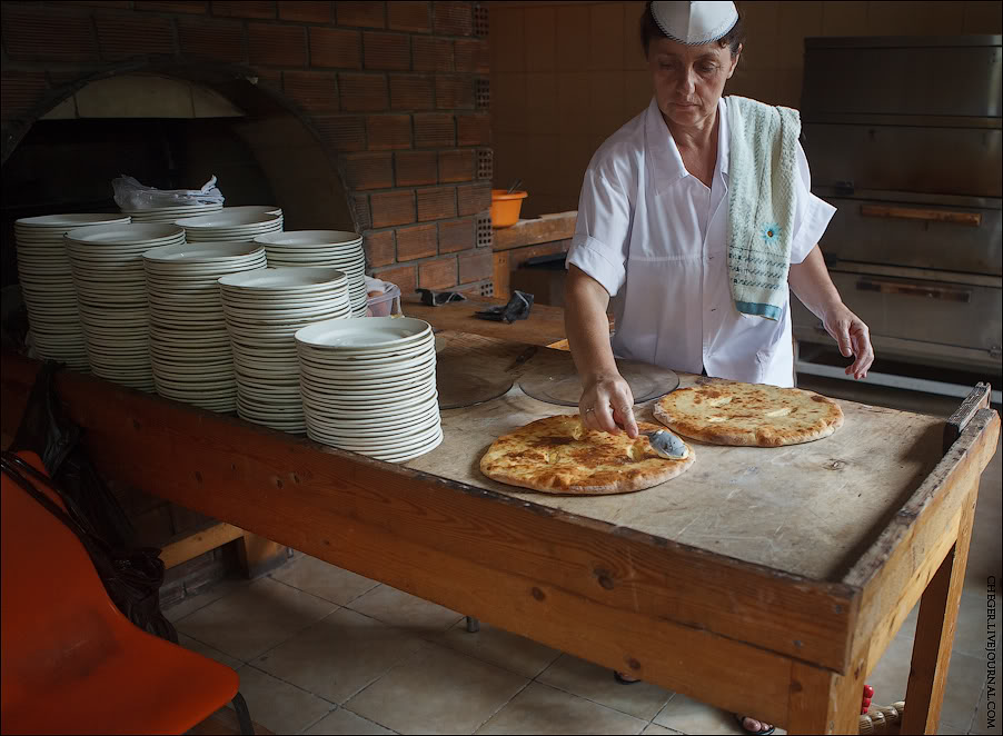 How legendary khachapuri is made in Abkhazia geotv.ge
